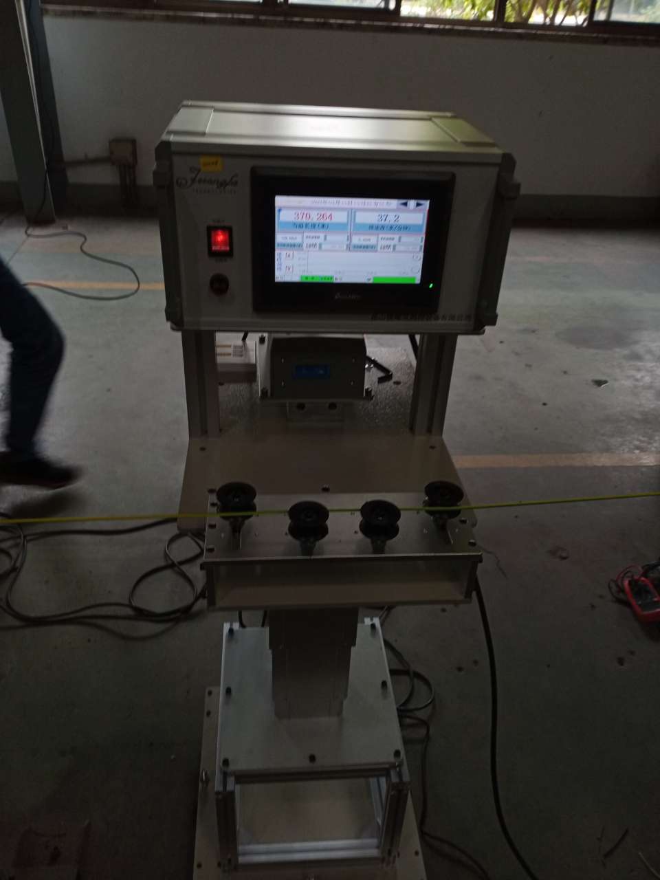 貼標機和激光計米器配套使用案例